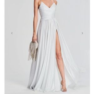 Retrofête Doss dress in white/silver